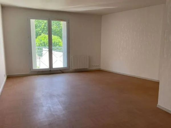 Chinon Faubourg St Jacques - appartement T4