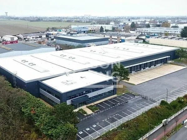 Local d'activité 6972 m²