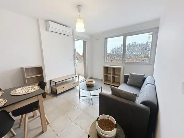 Appartement T2 de 37,941m² - Balcon - Parking - À Louer