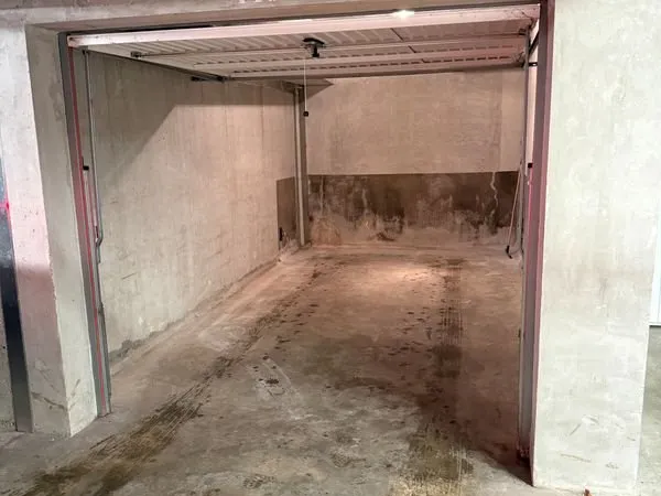 Garage à louer