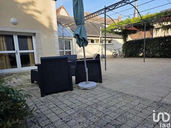 Immeuble commercial 250 m²