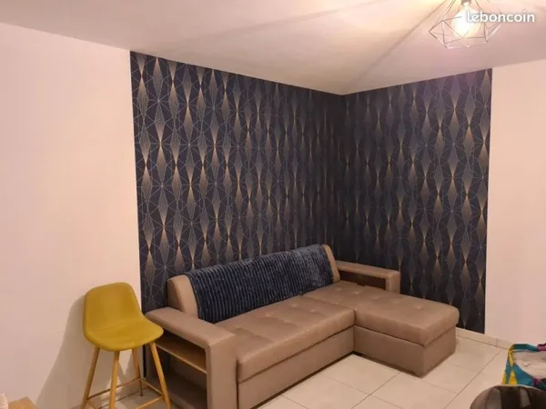 Grand studio lumineux meublé neuf proche Paris
