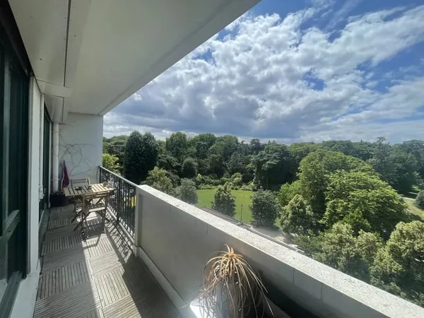 Montsouris - 3pièces avec balcon donnant sur le parc