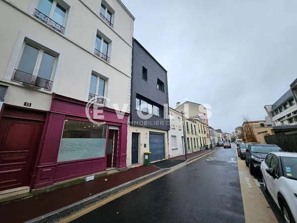 Local commercial 90 m²
