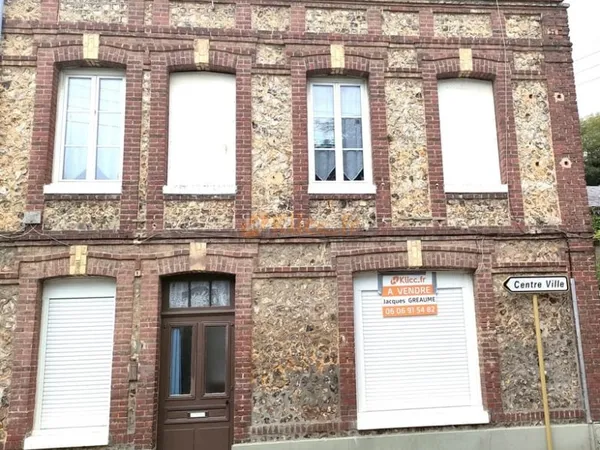 MAISON PROCHE PLAGE BRIQUE ET SILEX A RENOVER