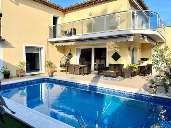 CANNES PROCHE BAS CROIX DES GARDES VILLA T7 SUD 220M2 PISCINE DOUBLE GARAGE 4MN MER