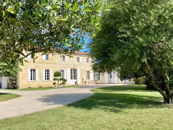 Magnifique propriété aux portes de Libourne