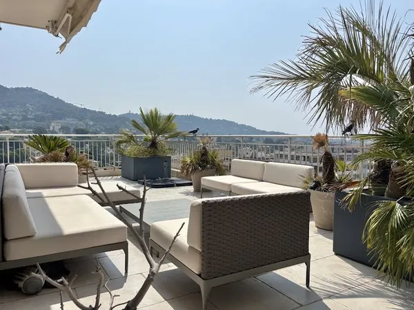 Appartement 5 pièces 143 m²