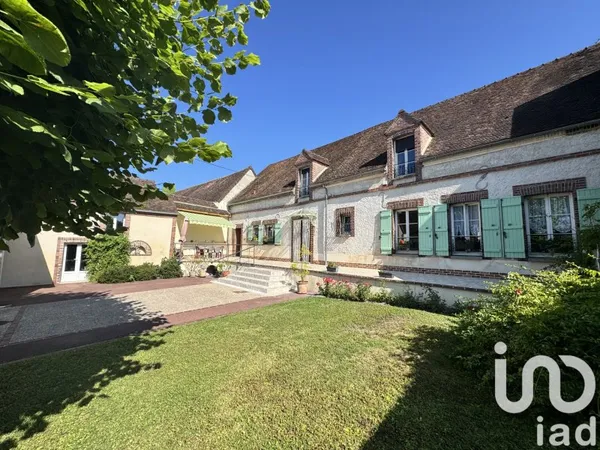 Maison 6 pièces 258 m²