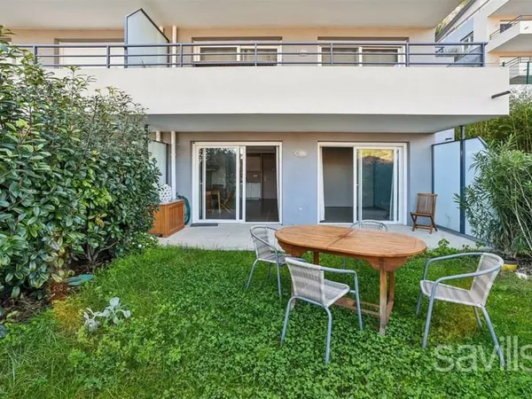 Appartement 2 pièces en rez-de-jardin