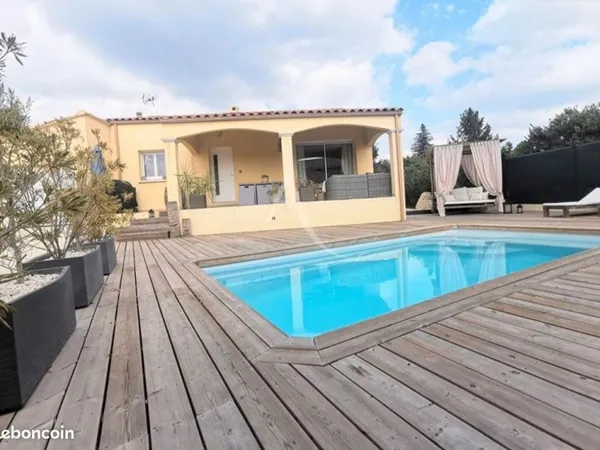Maison 100 m2 / Piscine / Dépendance