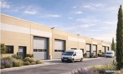 Entrepôt Neuf à la Location 5 minutes de l'autoroute A9 (sortie Roquemaure), et à proximité immédiat