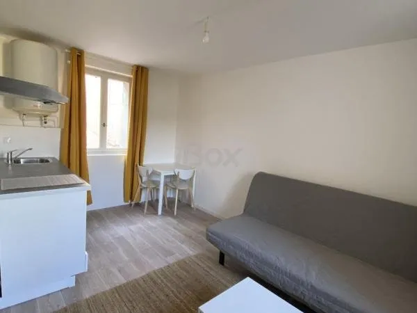 Appartement Location La Garde 1p 20m² 535€