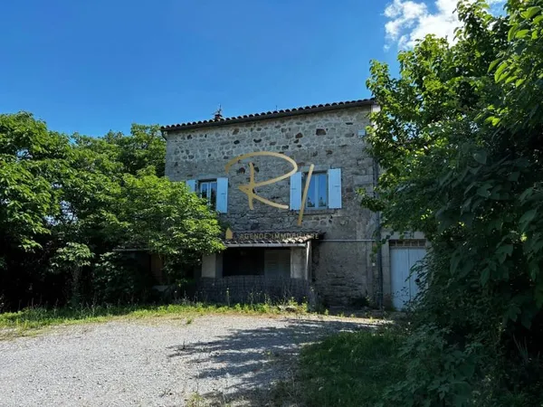 Propriété 7 pièces 171 m²