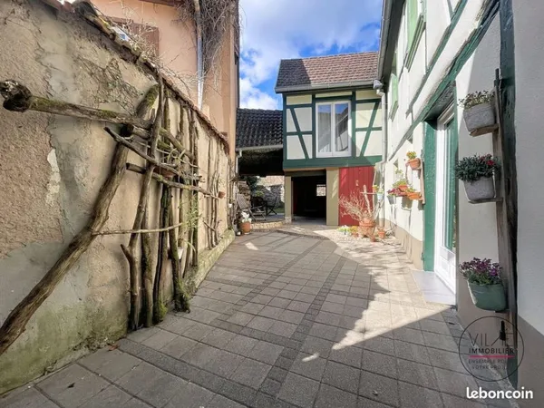 Maison 7 pièces 230 m²