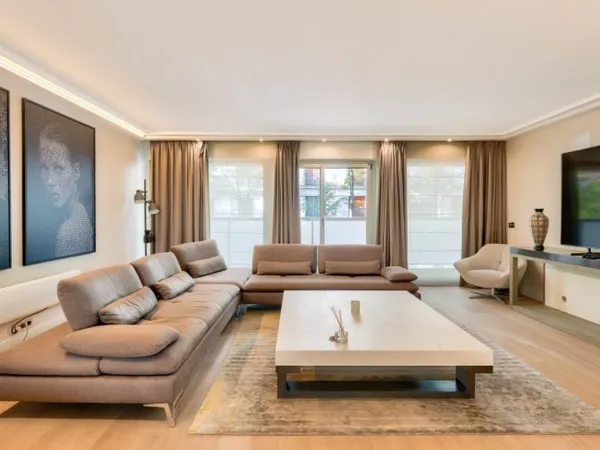 Appartement 9 pièces