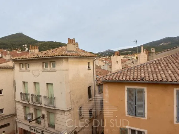 Location Appartement Studio La Valette Centre Dernier Etage