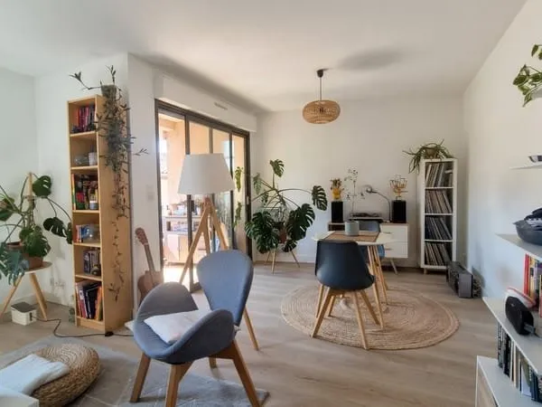 ALBI Centre-ville - Appartement T3 avec terrasse cave et parking