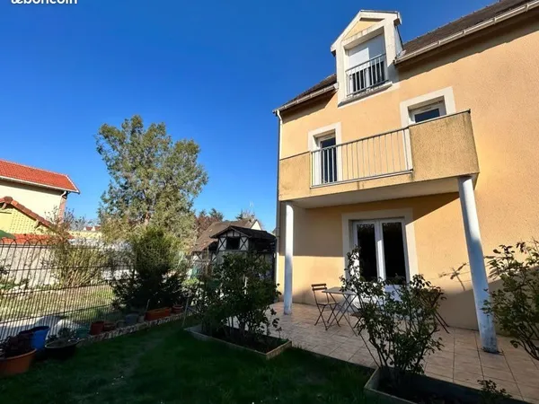 Appartement 4 pièces - 89 m² - Jardin 500 m² - Garage - Quartier résidentiel calme