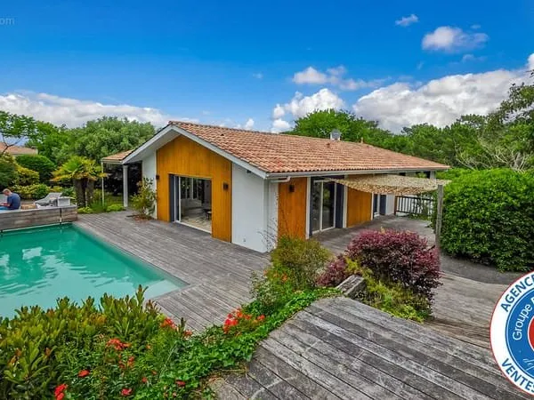 Magnifique villa rénovée avec 5 chambres, piscine et garage