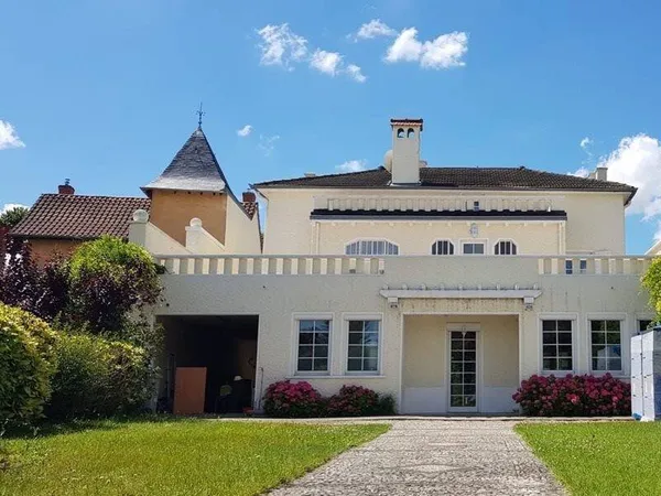 Maison 8 pièces 189 m²