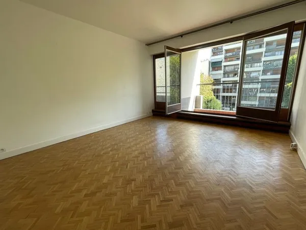2 pièces sur Jardin avec larges balcons