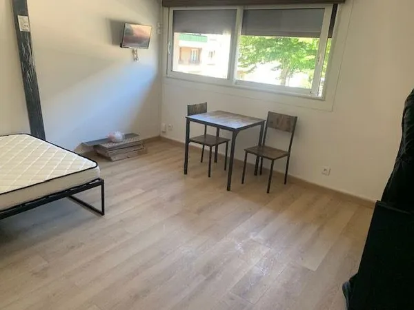 Studio 1 pièce 23 m²