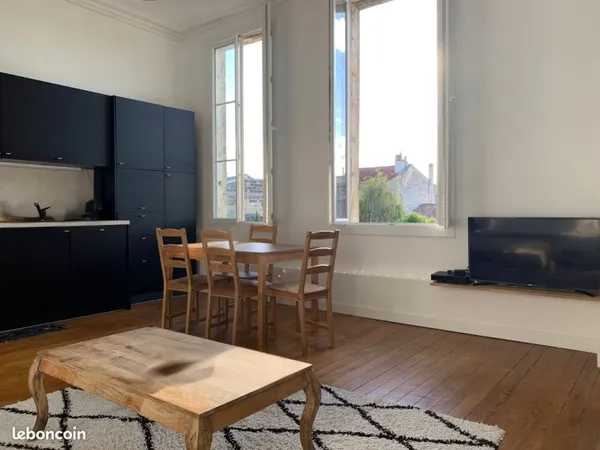 Bel appartement 3 chambres rénové quartier Fondaudège - Croix Seguey