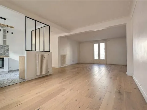 4 pièces de standing avec ascenseur et PARKING