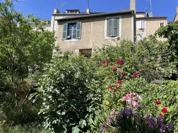 Poitiers notre-dame maison de caractere + maison annexe et jardin - baisse de prix