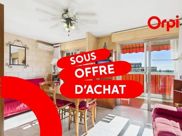 Appartement T1 - Lumineux - Étage élevé - Balcon - Parking & Cave
