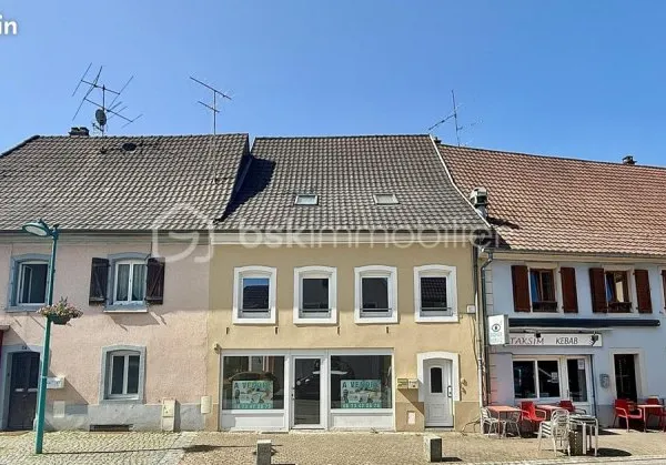 Local commercial 144 m²
