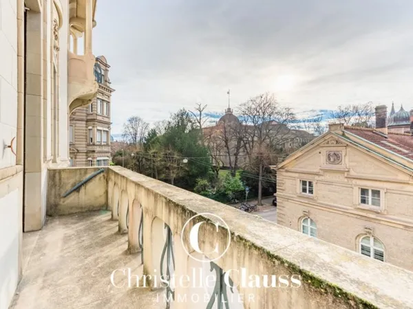 Appartement 6 pièces - 178.94 m2