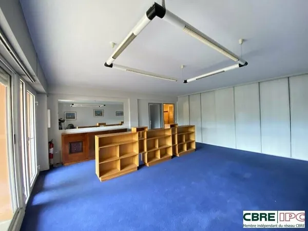 Bureaux 68 m²