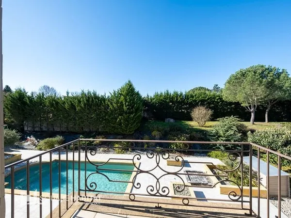 VILLA D'ARCHITECTE - Elégance et volumes exceptionnels - Est toulousain