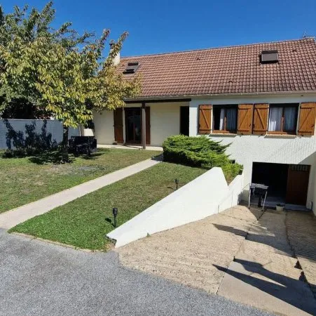 Maison 7 pièces 136 m²