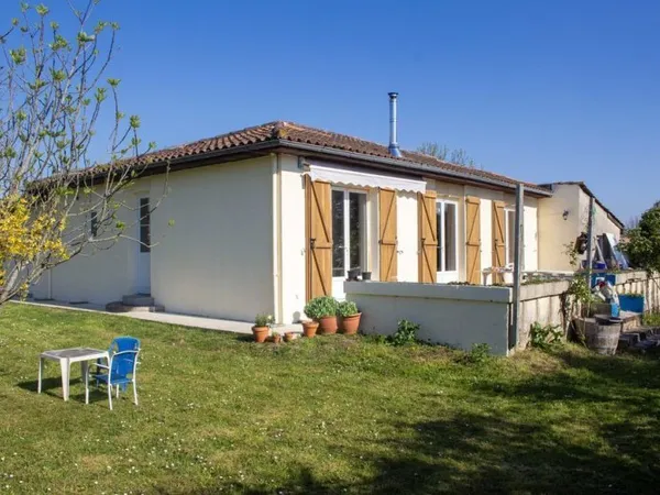 Maison rénovée cubzac les ponts