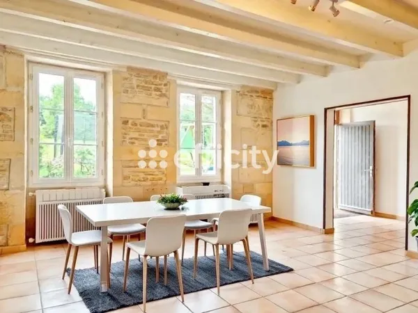 Maison 6 pièces 176 m²
