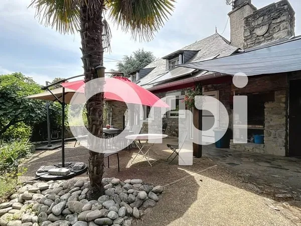 Maison 7 pièces 220 m²
