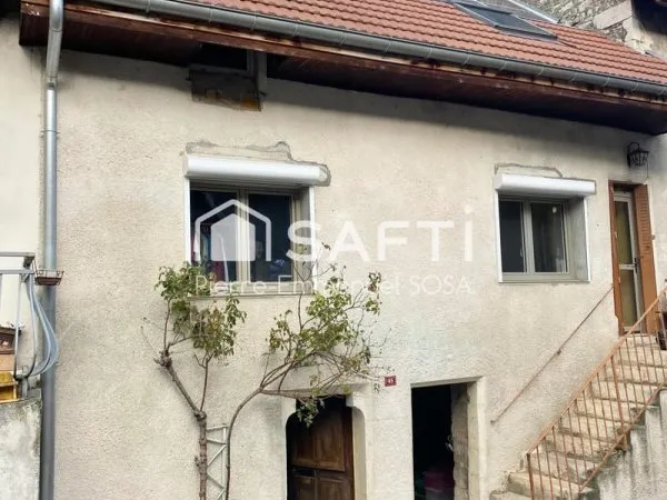 Maison de village et parcelle de 212m²