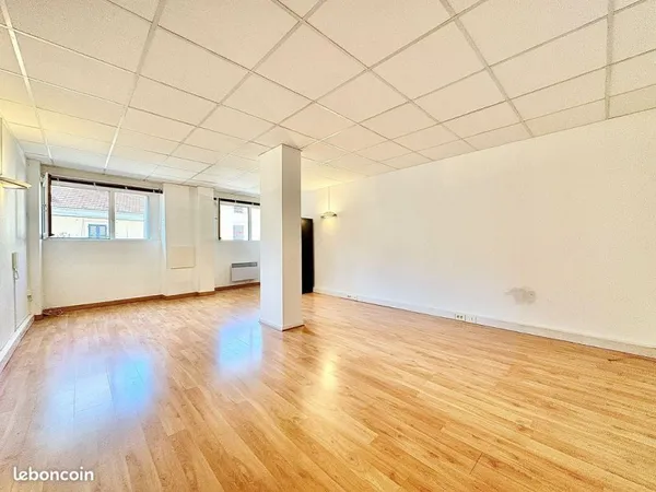 Cabinet / bureau hyper centre