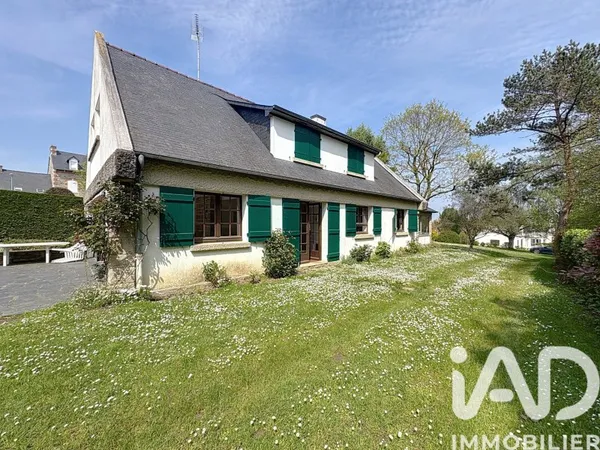 Maison 11 pièces 198 m²