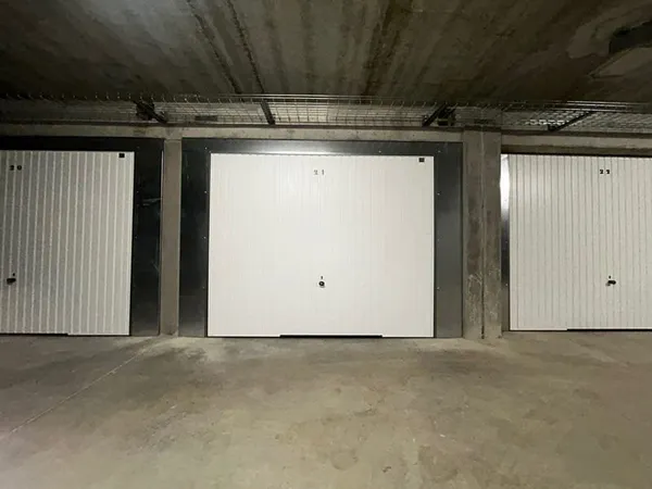 Parking / box Metz Devant-les-ponts 17 m2
