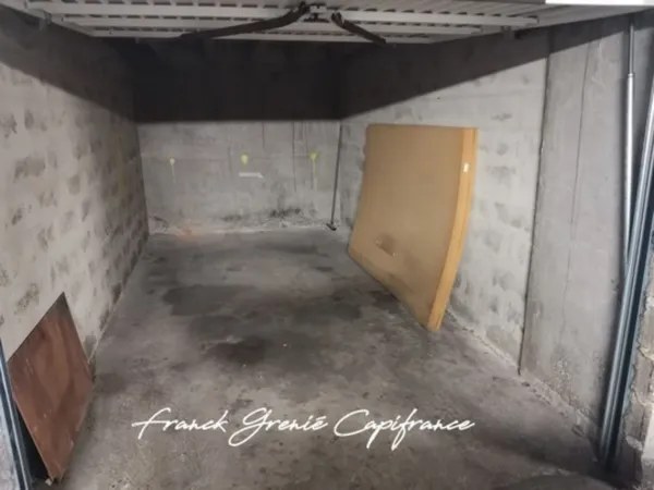Parking/Garage/Box 12 m²