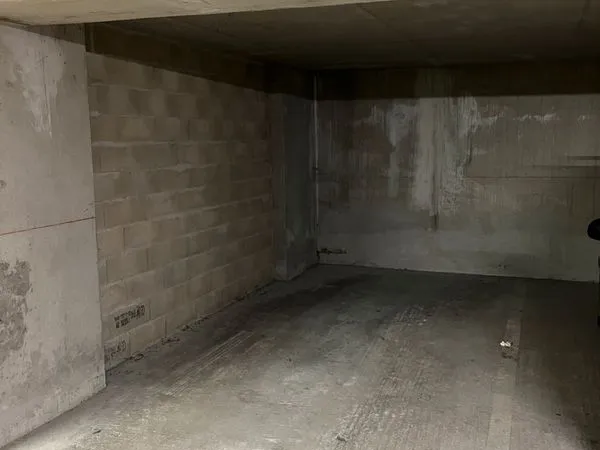 Place de stationnement en sous-sol - Lyon 9 - Duchère