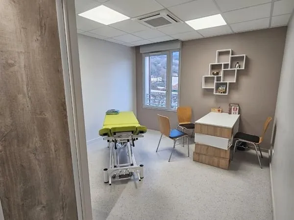 Bureau / Local professionnel à louer