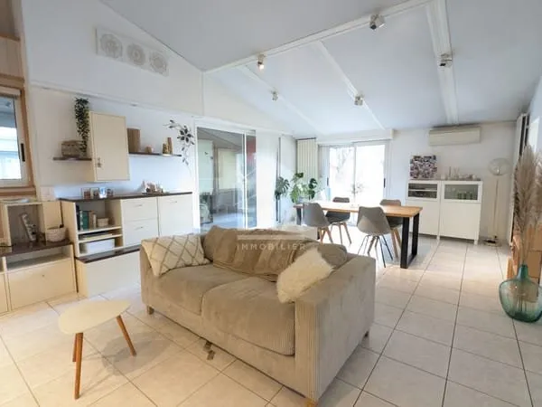 Fonbeauzard Belle Maison familiale 150 m2 - garage - terrain de 1000 m²