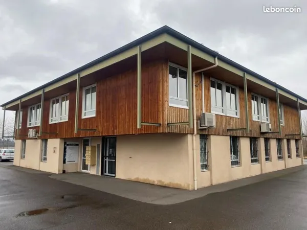 Bureaux 123 m²