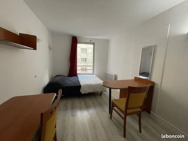 Studio 1 pièce 17 m²