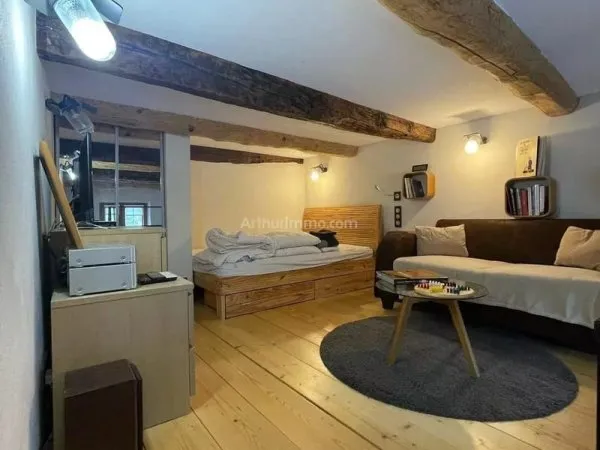 MAGNIFIQUE DUPLEX DANS UN HAMEAU TYPIQUE